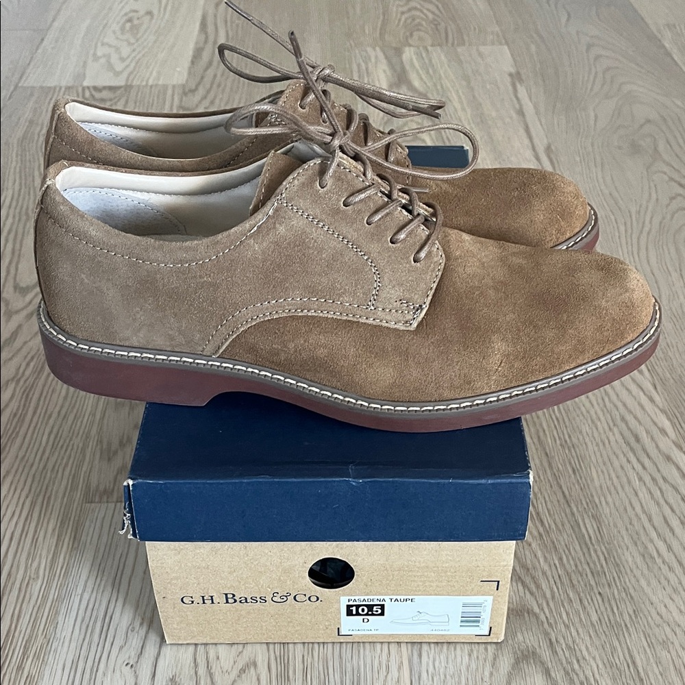 G.H. Bass & Co. Men's Taupe Suede Oxfords